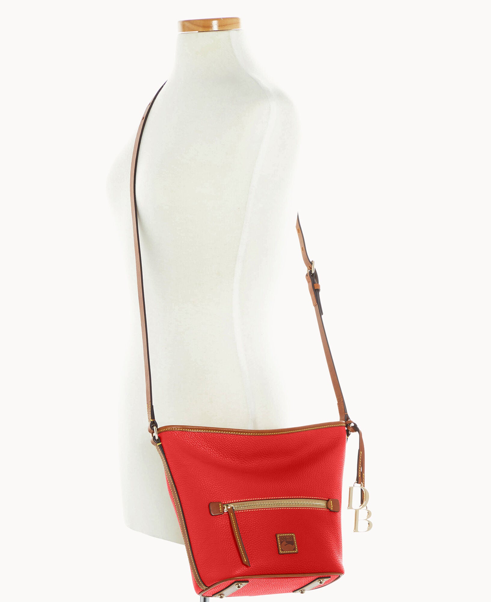 Pebble Grain Zip Sac - Image 12