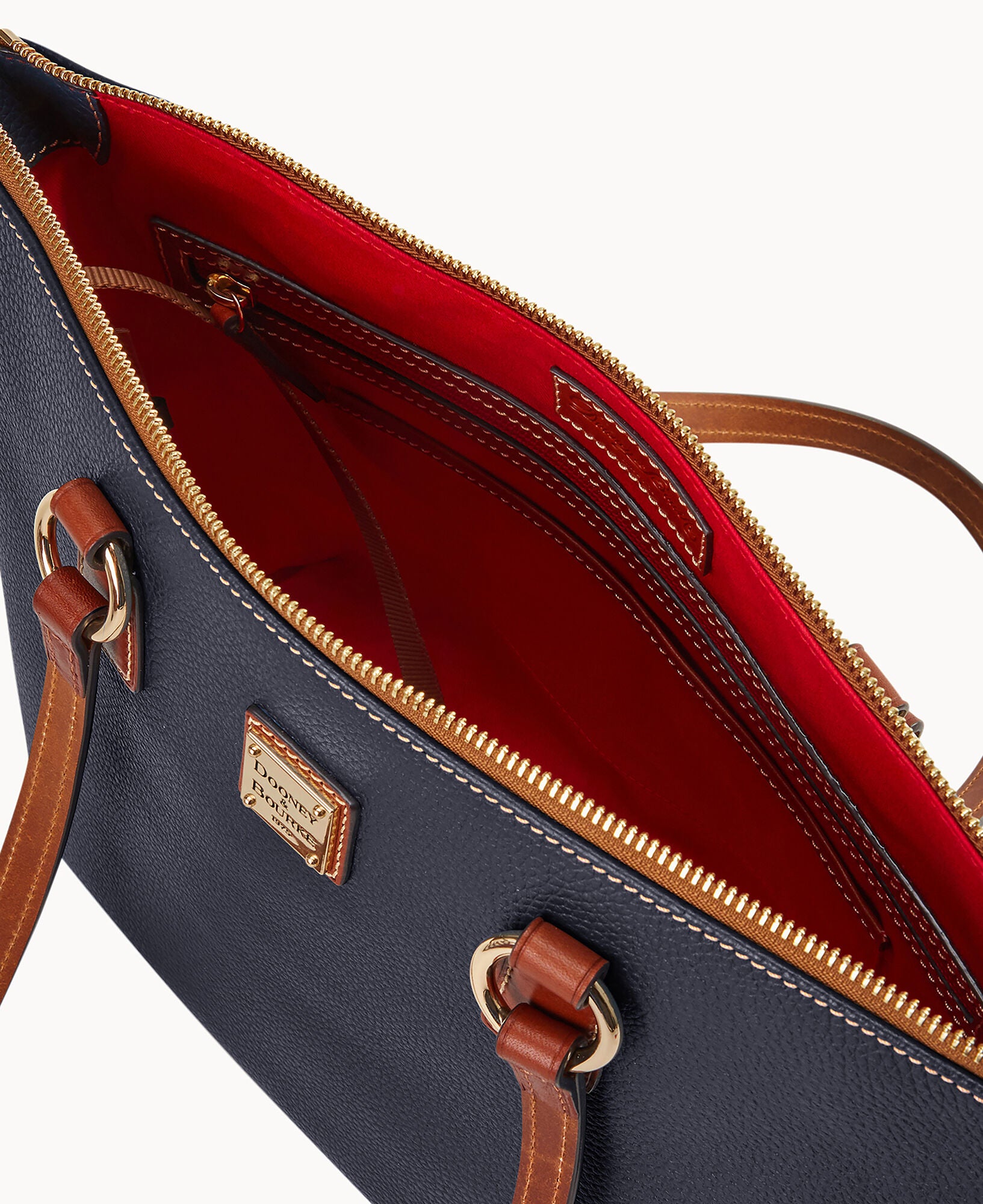 Pebble Grain Small Wren Zip Tote - Image 3